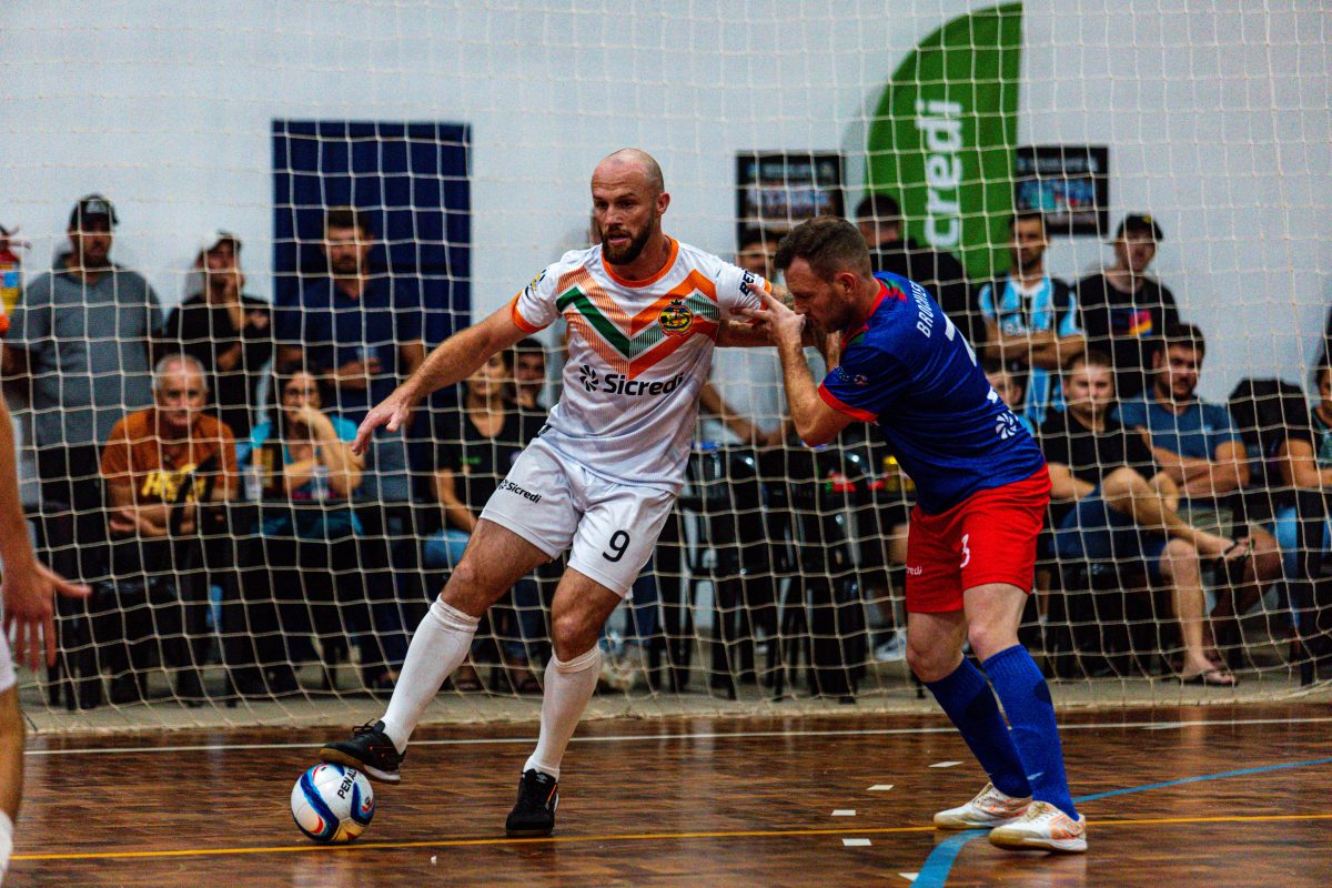 Salvador do Sul sedia a rodada de ida das semifinais, a partir das 19h45 desta sexta-feira | Foto: Tainá - Fotografia Esportiva/divulgação