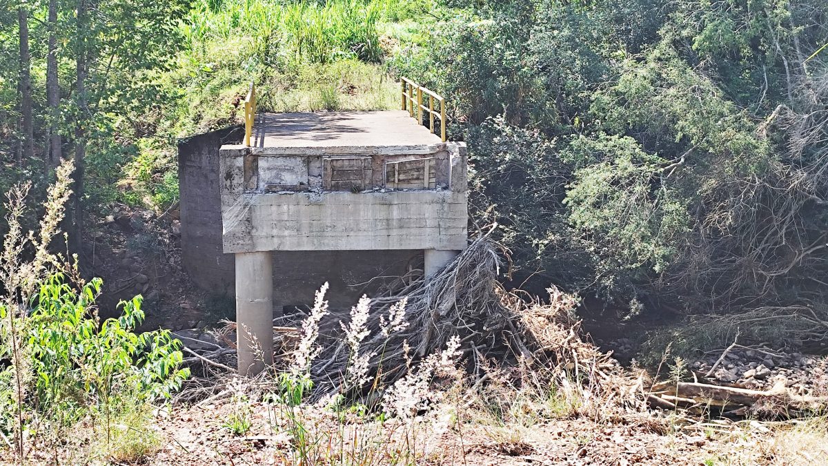 Comunidades como a de Cafundó tiveram as travessias destruídas pela cheia de maio de 2024 | Foto: Marcel Lovato 