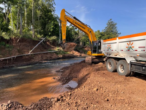 Teutônia inicia limpeza e desassoreamento de arroios