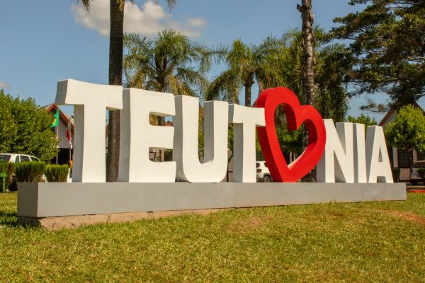 Teutônia prepara evento com cultura, música e doação de mais de 10 mil livros