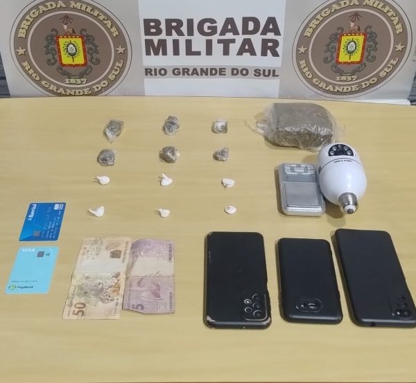 Casal é preso por tráfico de drogas no Bairro Languiru