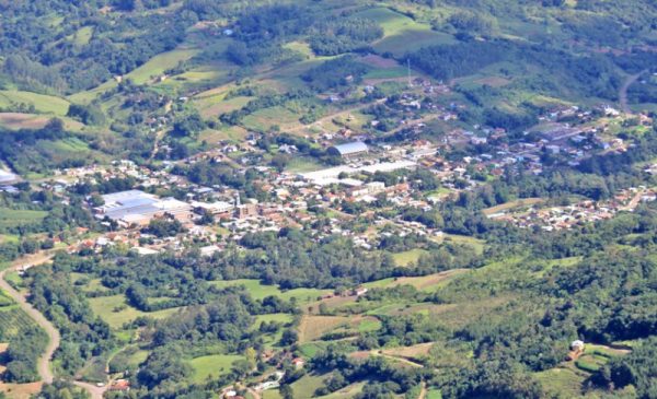 Imigrante celebra 37 anos com programação especial