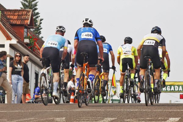 Provas de ciclismo movimentam o município neste final de semana