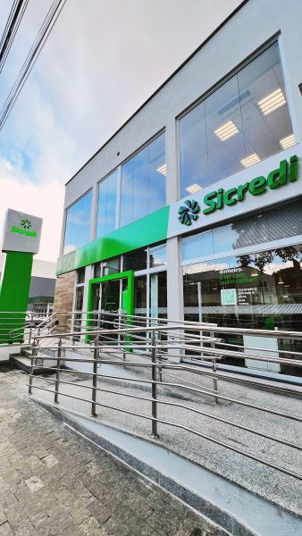 Sicredi Ouro Branco RS/MG inaugura primeira agência no Vale do Rio Doce