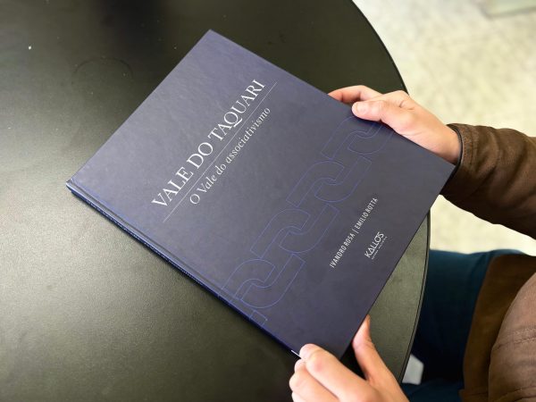 Livro aborda raízes do associativismo no Vale do Taquari