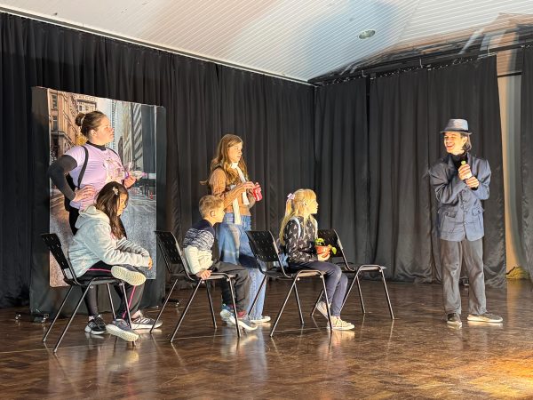Peça teatral sobre meio ambiente reúne 1 mil alunos nesta quarta-feira