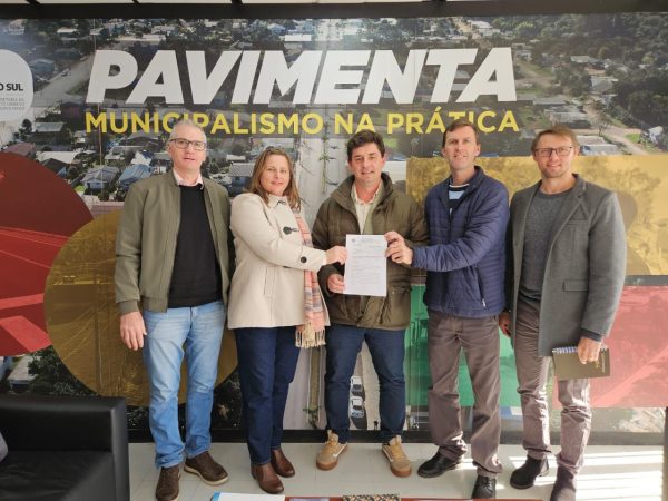 Prefeito de Westfália cumpre agendas em Porto Alegre e assegura recursos à Saúde