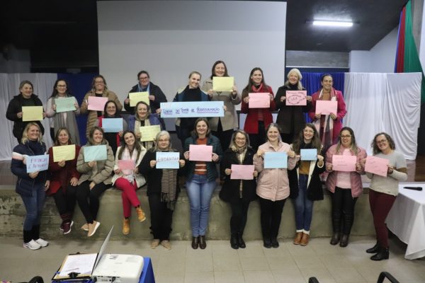 Encerramento de seminário da LEEI reúne educadores da região