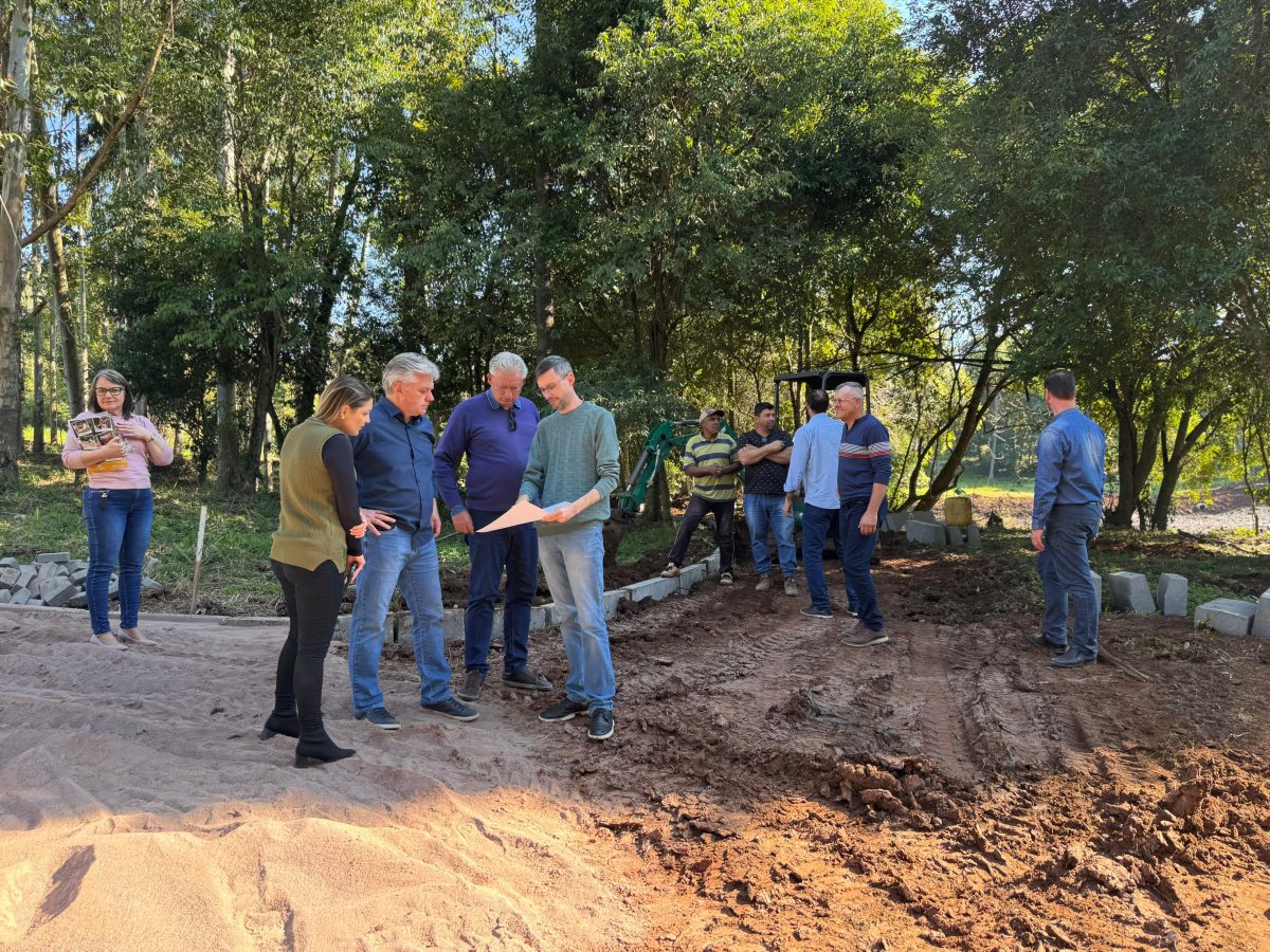 Obras iniciaram nesta terça-feira, 15, pela construção da pista de caminhada | Foto: divulgação