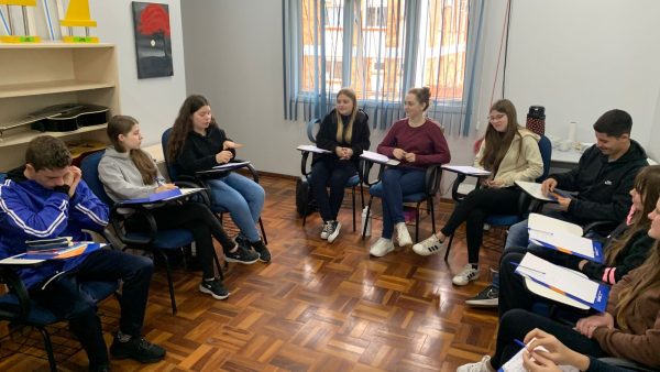 Capacitação para jovens promove desenvolvimento pessoal e profissional