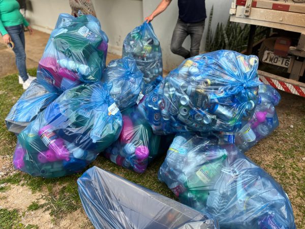 Projeto promove conscientização ambiental e gera recursos para as escolas