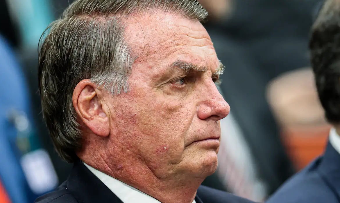Bolsonaro é alvo de operação da Polícia Federal