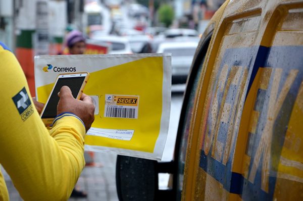 Falhas nos serviços postais preocupam entidades do Vale