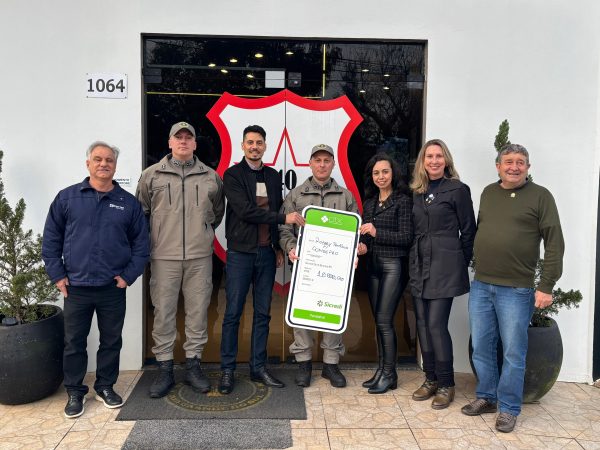 Rotary Teutônia doa R$ 10 mil para nova sede da Brigada Militar