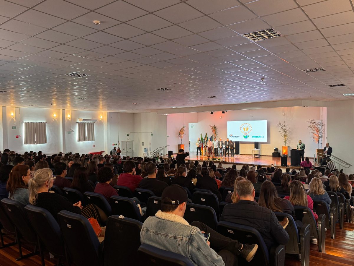 AMSOL promove Seminário Regional da Primeira Infância e reunião de prefeitos