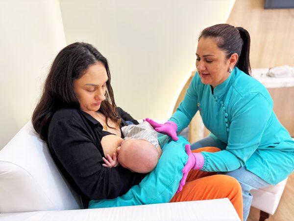 Clínica oferece cuidado integral para apoiar o aleitamento materno