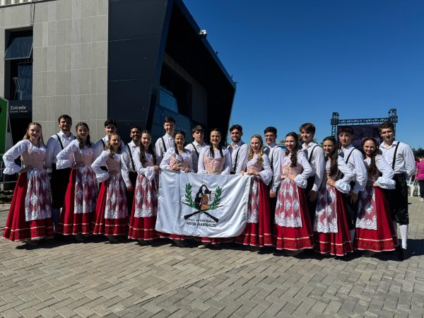 Imigrante dá início nesta semana ao Festival Internacional do Folclore