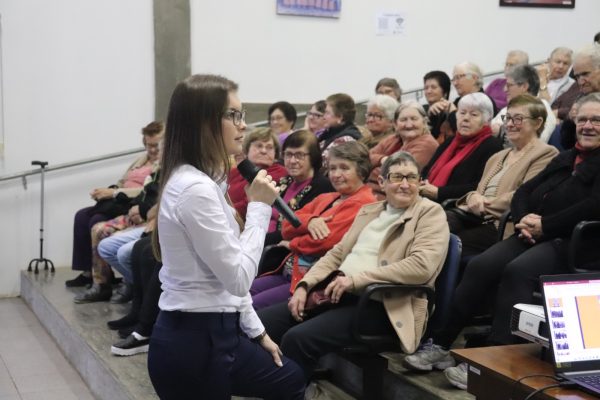 Encontro de Idosos aborda a saúde mental na terceira idade