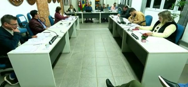Legislativo rejeita projeto que altera subsídio para compra de medicamentos