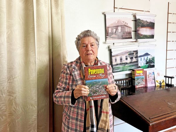 “Não vou parar de escrever, porque gosto muito disso”