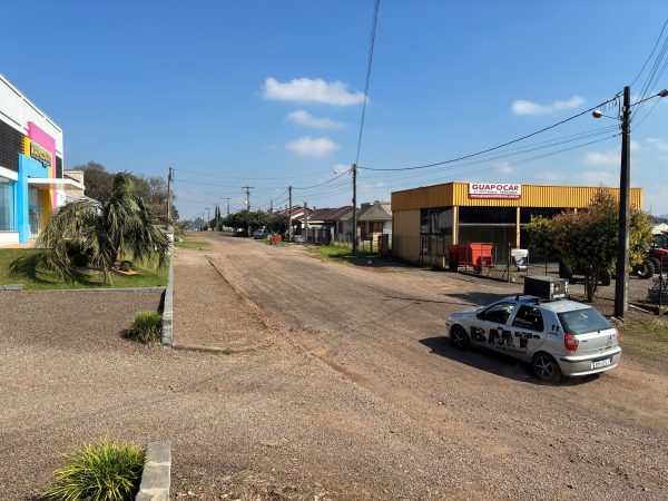 Moradores cobram pavimentação da Rua Edmundo Rührwiem, no Bairro Teutônia