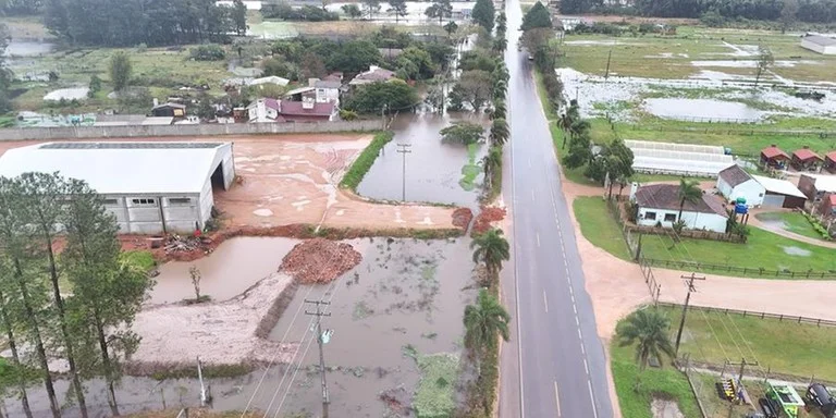 Mais de 600 pessoas estão fora de casa no Rio Grande do Sul