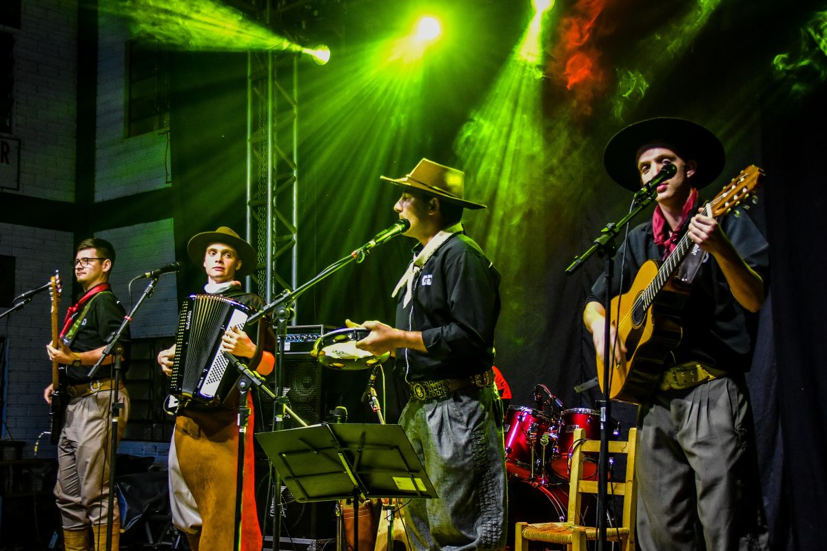 Imigrante celebra a Semana Farroupilha com programação especial no Ginásio do Ecas