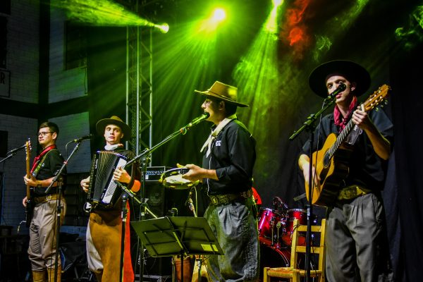 Imigrante celebra a Semana Farroupilha com programação especial no Ginásio do Ecas