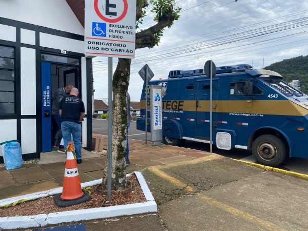 Terminal do Banrisul é invadido na Prefeitura de Teutônia