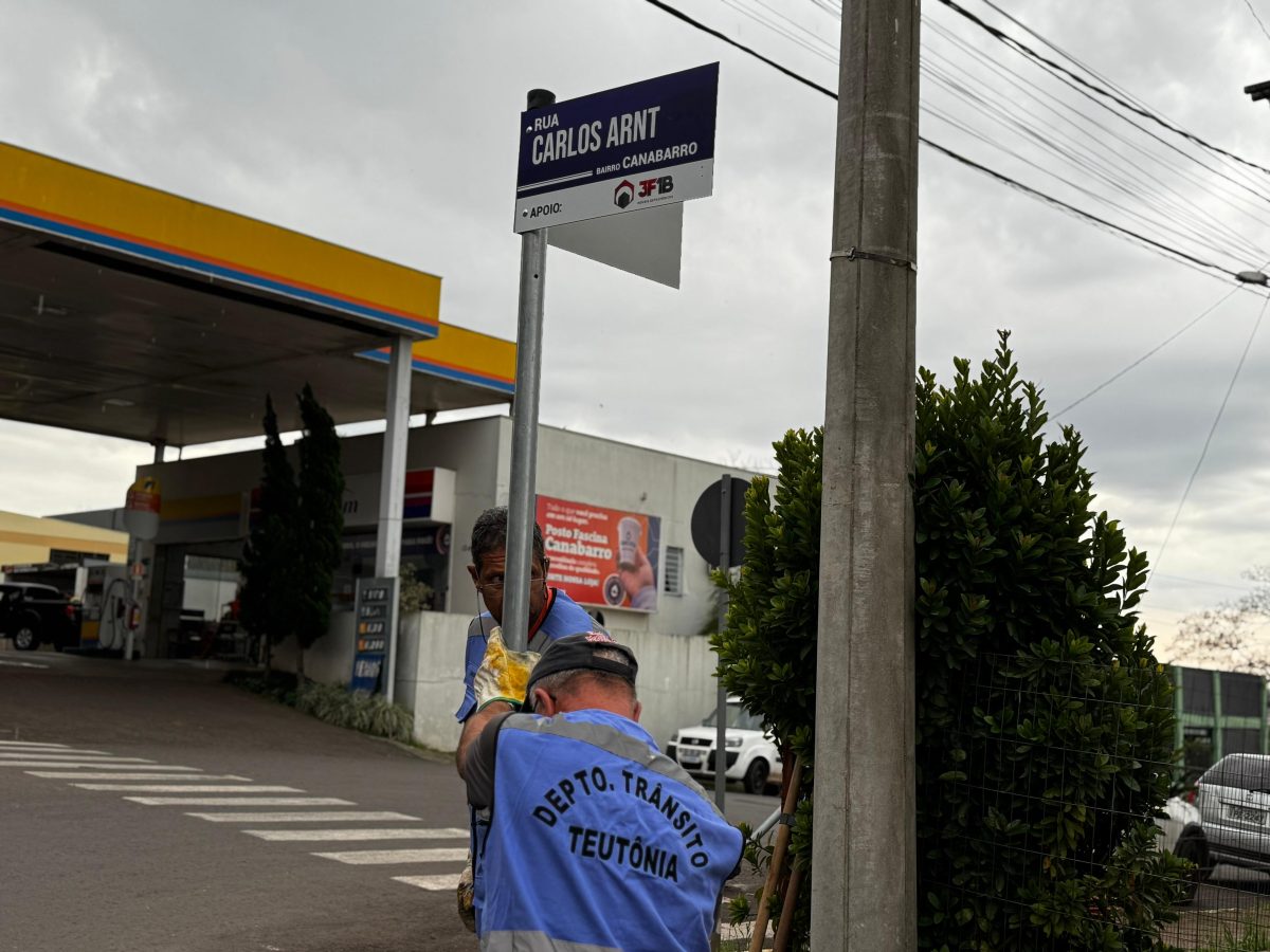 Teutônia inicia instalação de novas placas de identificação de ruas