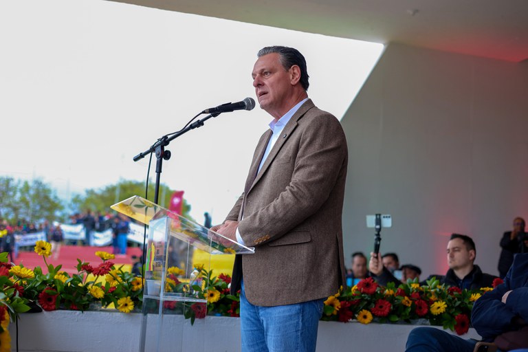 Sob vaias, Governo anuncia R$ 12 bilhões para produtores gaúchos