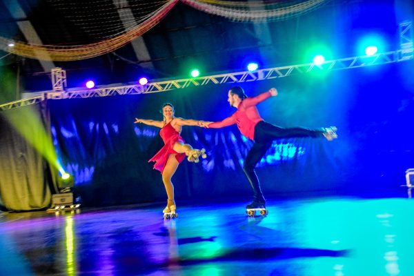 Grupo Deslizart encerra o ano com espetáculo “Volta ao Mundo”
