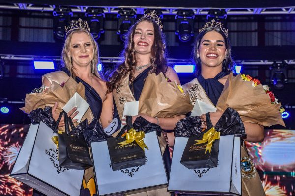 Imigrante elege novas soberanas