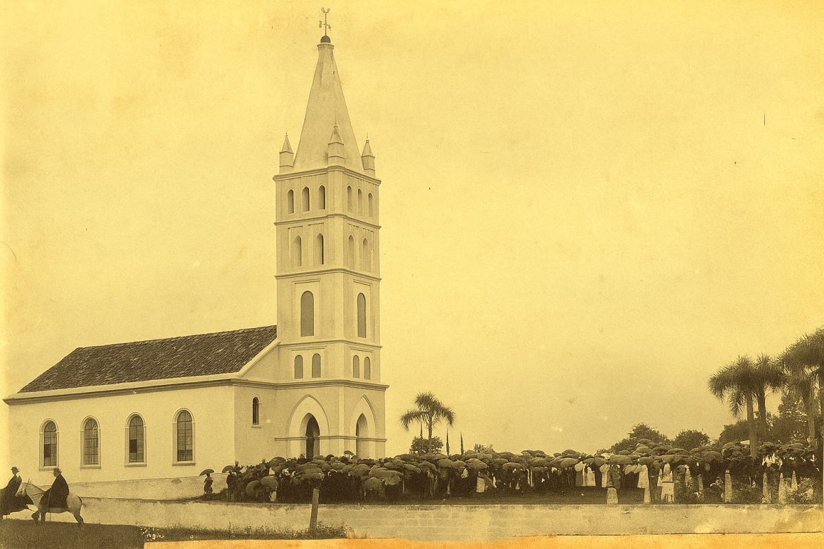 Entre sinos, torres e vitrais, templos sustentam o legado luterano