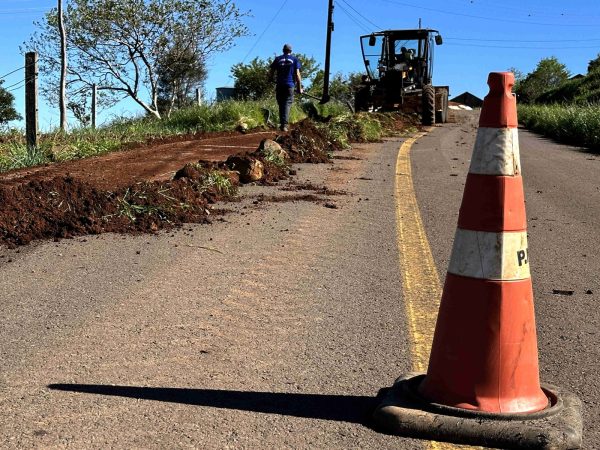 Westfália conclui limpeza e pintura do asfalto de Linha Paissandu