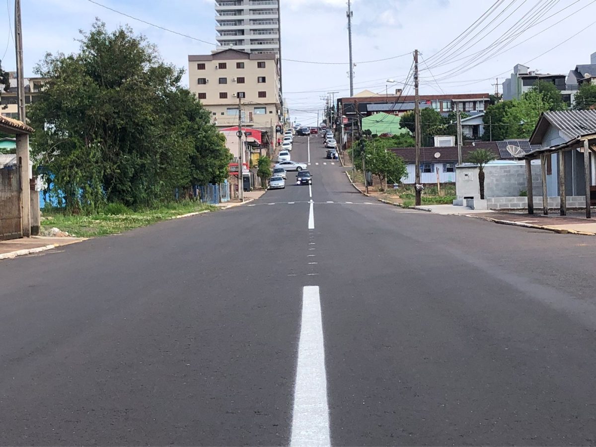 Rua Guilherme Schneider Sobrinho sofre mudança na sinalização