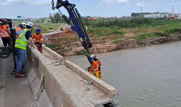 Trabalhos nos passeios causam bloqueios na ponte do Taquari