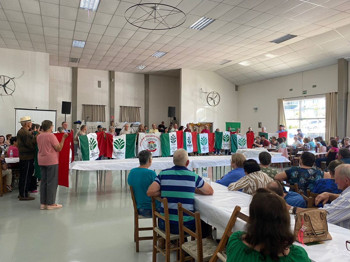 Poço das Antas recebe Encontro Regional de Aposentados Rurais