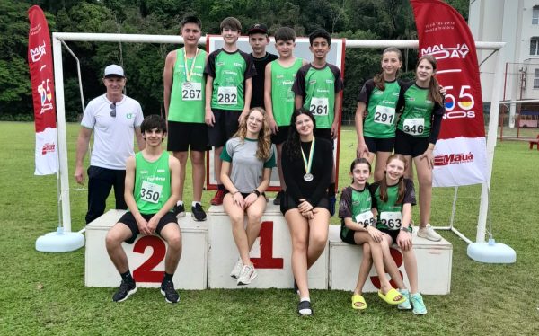 Atletas do Colégio Teutônia participam do Estadual Sub-14 em Santa Cruz do Sul