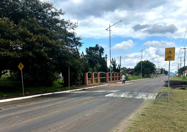 Westfália implanta 13 faixas elevadas para reforçar a segurança no trânsito
