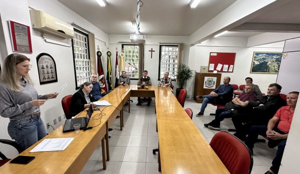 Administração Municipal apresenta proposta da Lei Orçamentária Anual de 2026 em audiência pública