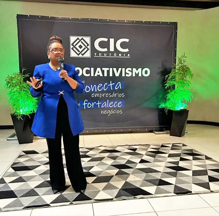 Profissional tem mais de 30 anos de experiência na gestão de pessoas e está ligada ao associativismo. Foto: Arquivo Pessoal/Divulgação