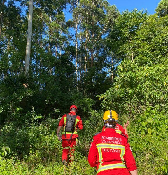 Bombeiros resgatam homem perdido em mata no interior de Westfália