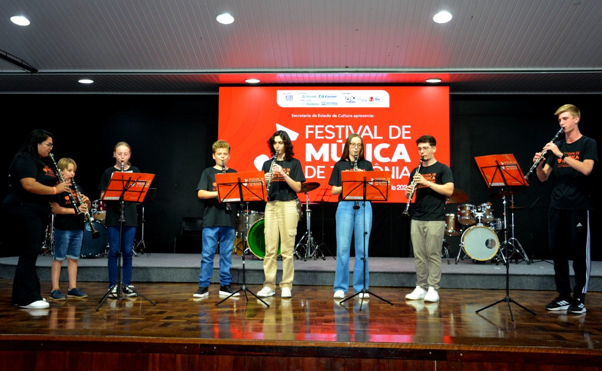 Turmas dos cursos do festival se apresentaram no Recital dos Estudantes. Foto: Divulgação