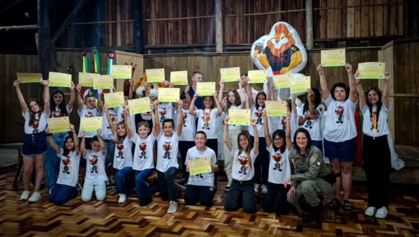 Proerd forma 24 estudantes em Westfália e reforça educação preventiva nas escolas