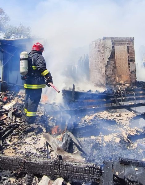 Incêndio destrói residência em Paverama