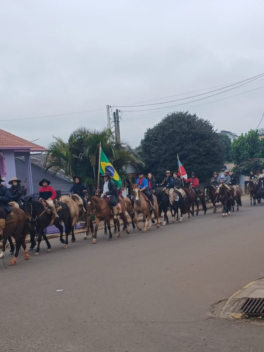 CCT Querência Amada promove 3ª Cavalgada Natalina