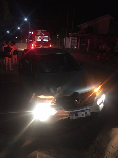 Atropelamento deixa duas pessoas feridas no Bairro Canabarro