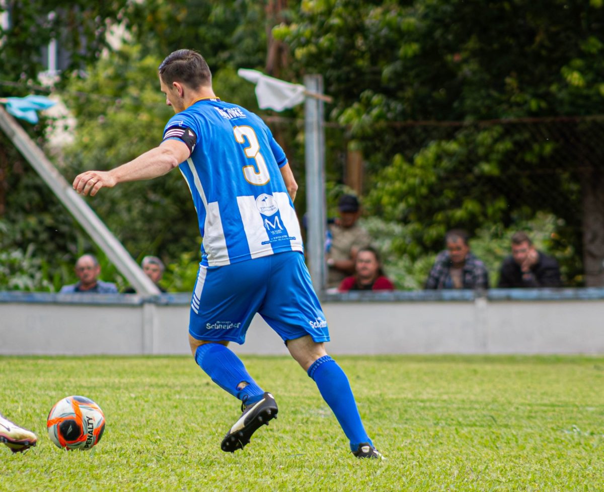 Pela Série B do Regional, o 11 Amigos venceu o Delfinense por 3x0 no primeiro jogo da decisão | FOTO: MARCOS BEUREN