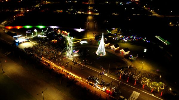 Abertura da Lichtefest reúne mais de mil pessoas em Westfália